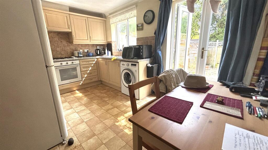 House in Weston-super-Mare, Locking Castle - View 3