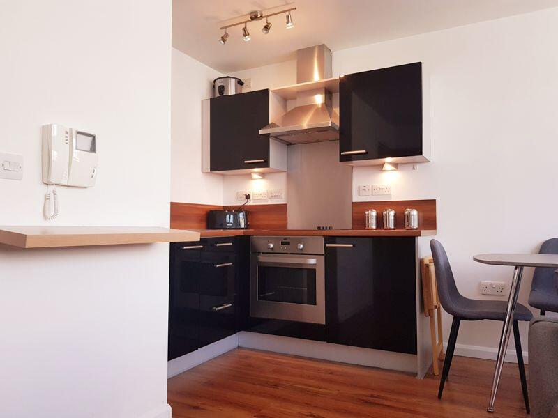 Apartment in Liverpool, Waterfront, Vauxhall - More