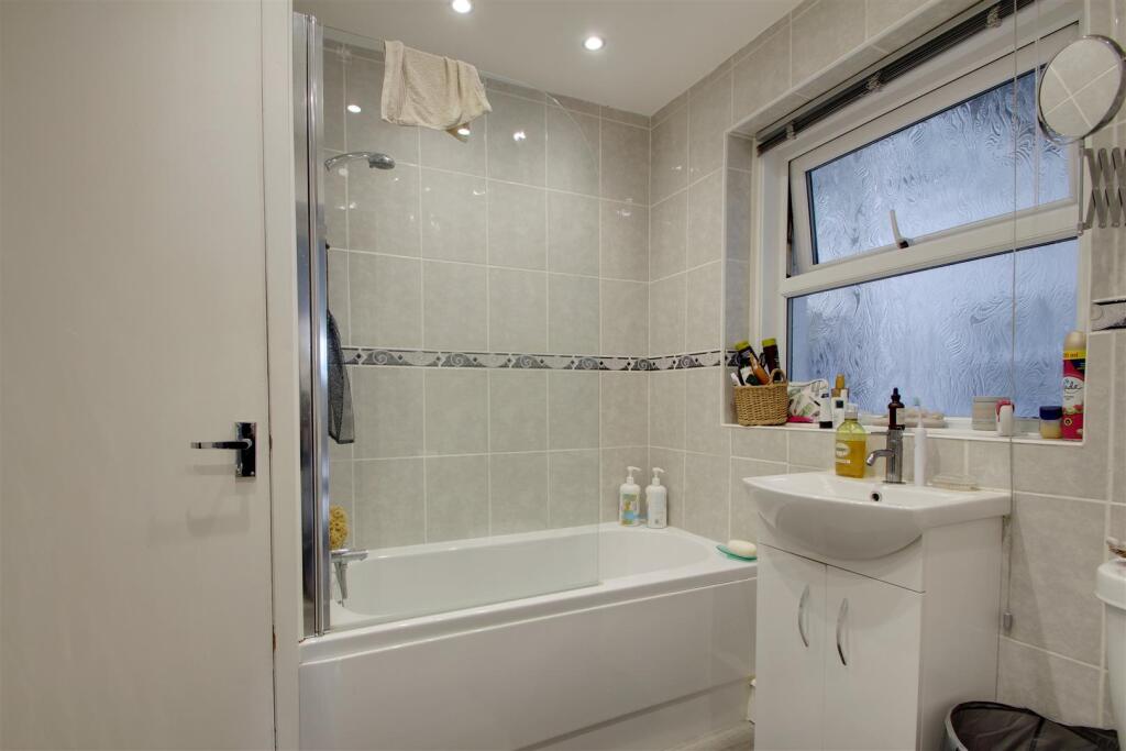 Apartment in Brighton - More