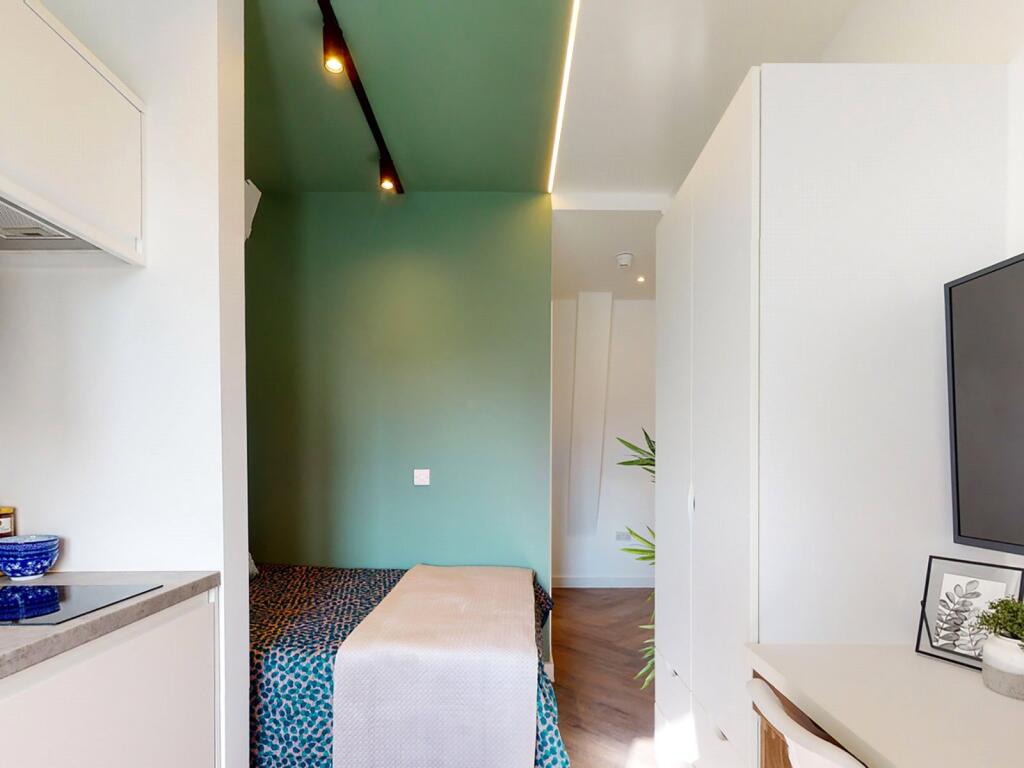 Studio apartment for rent