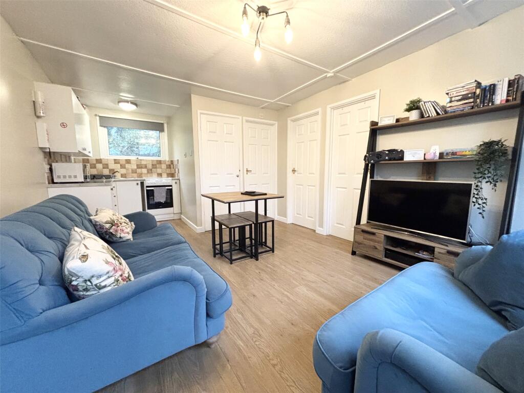2, The Glade, Penstowe Holiday Village, Kilkhampton, EX23 photo 2