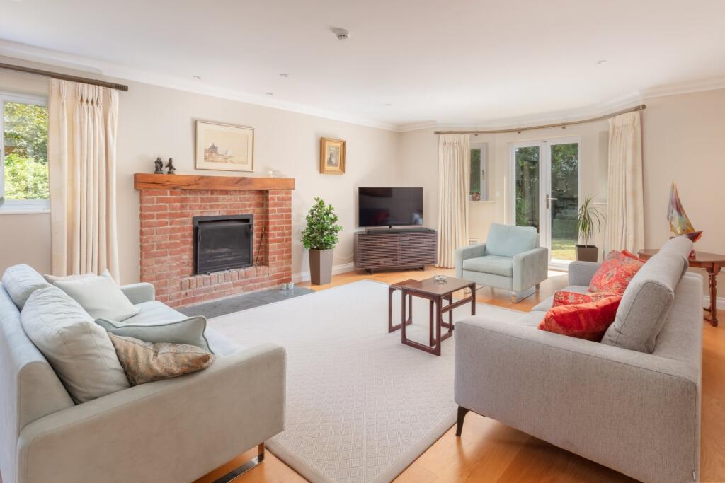 House in Southampton - View 4