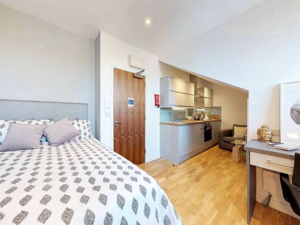 Main image of property: Apt 62, Onyx Residence #465896