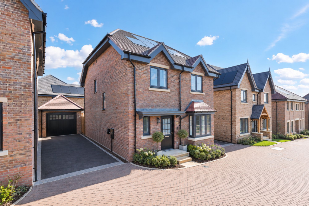 Main image of property: Russell Road, Toddington, LU5