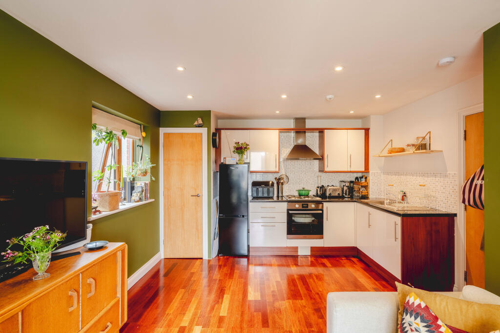 Kings Court, Merrywood Road, Southville, Bristol - View 3