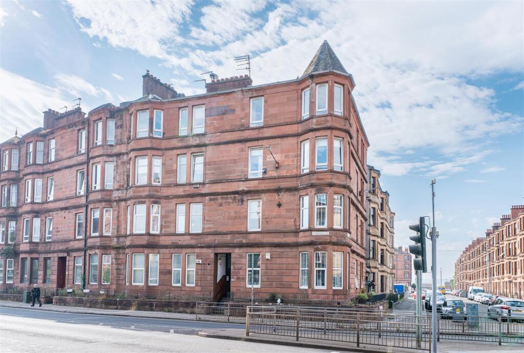Apartment in Glasgow, The Drives, Haghill - View 3