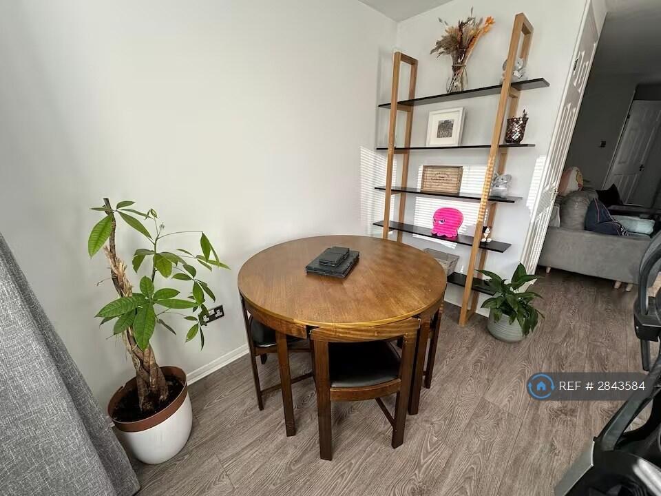 3 bedroom detached house for rent
