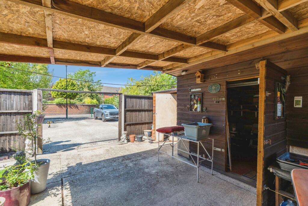 House in Southampton - View 4