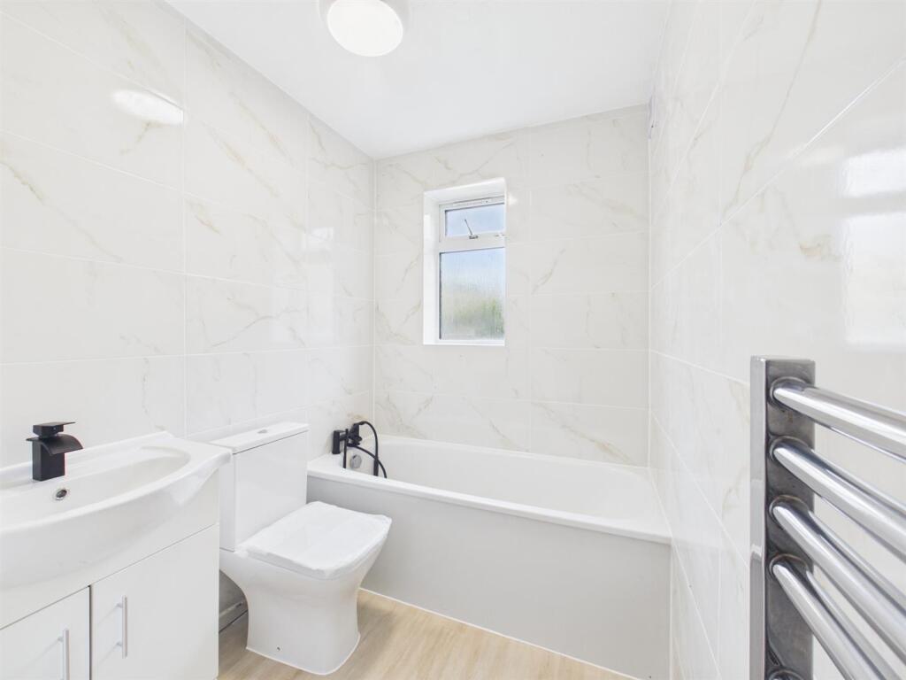 Apartment in Harrow - View 5