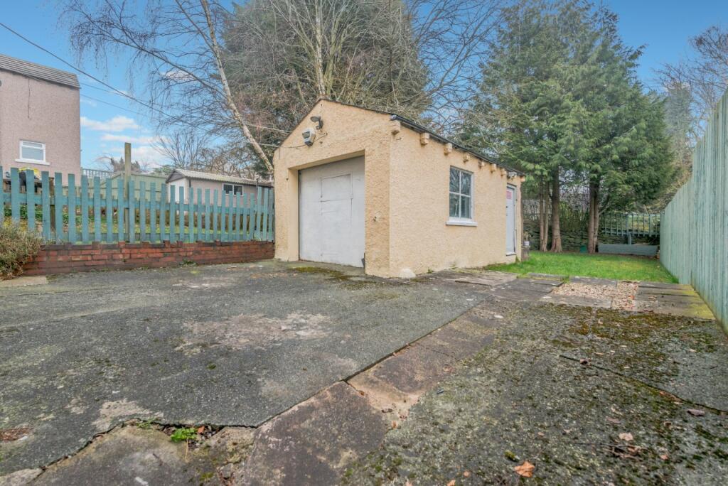 Ashbourne Avenue, Bolton, Bradford, BD2 photo 2