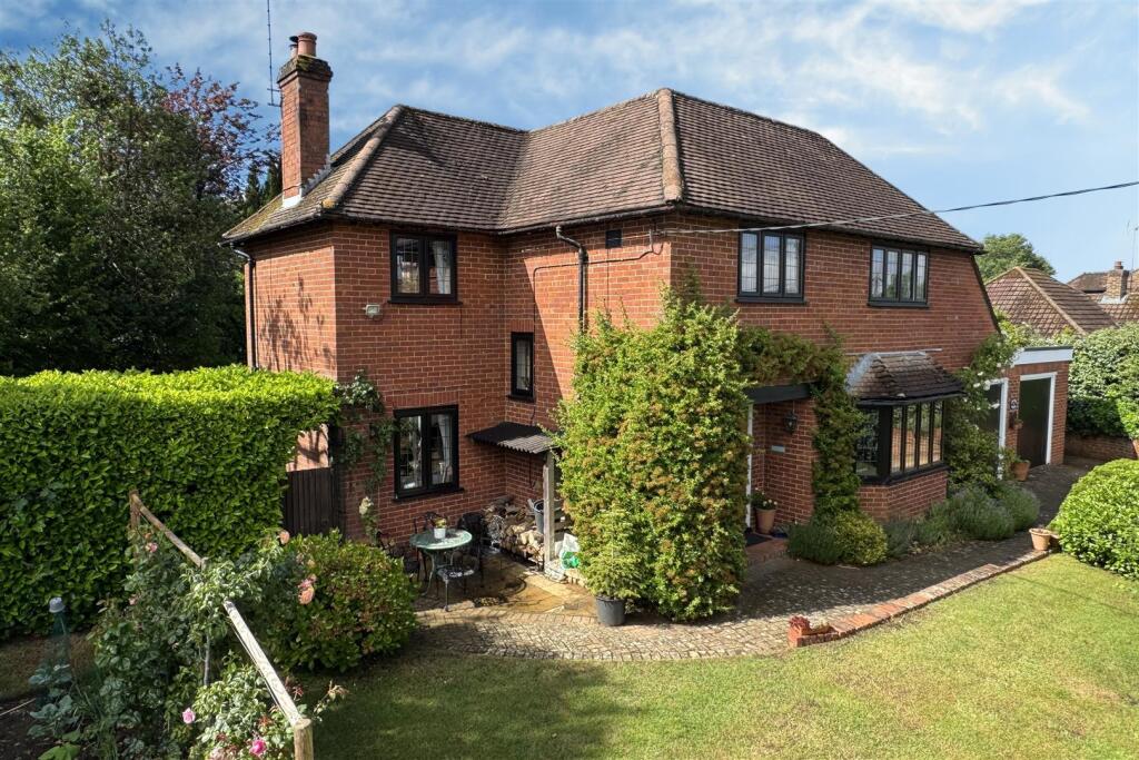 Main image of property: Godalming