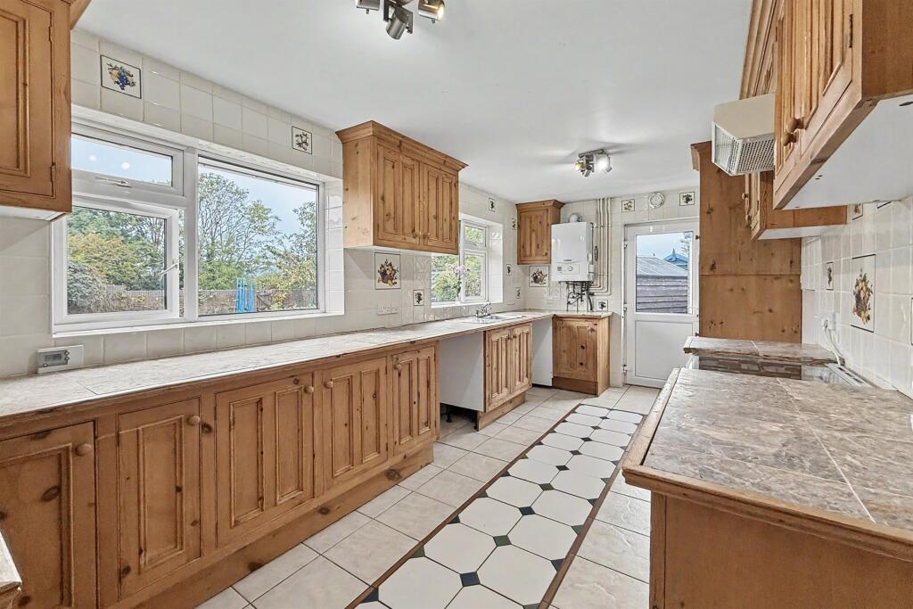 House in Bridport, Allington - View 5