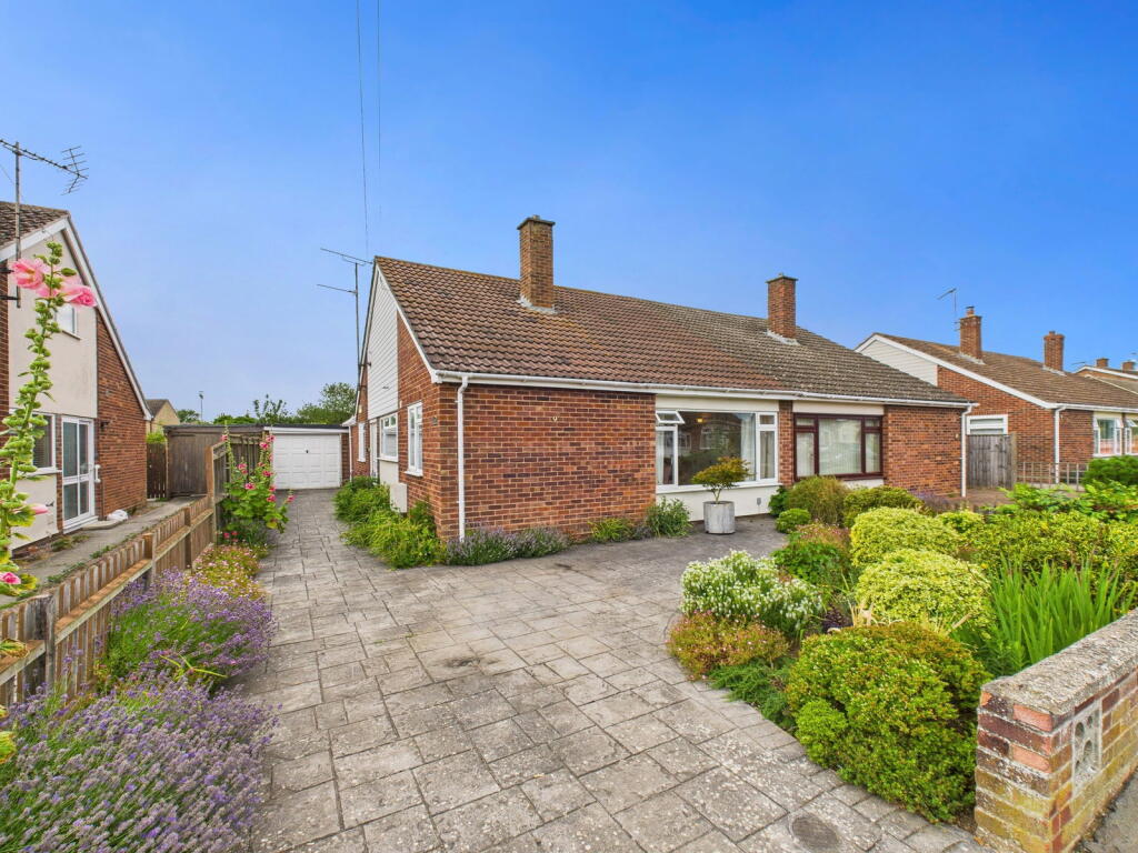 Main image of property: Oak Road, Stowupland