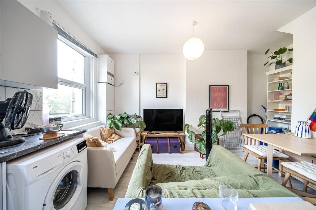 Apartment in London - More