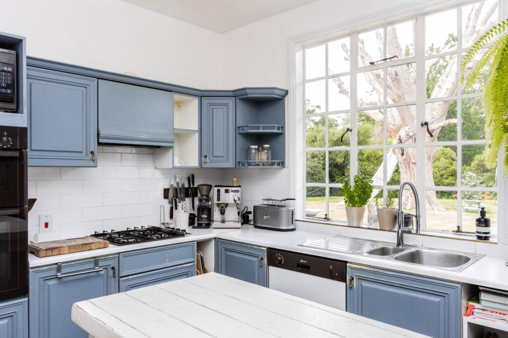 House in Tunbridge Wells, Hawkhurst - View 4