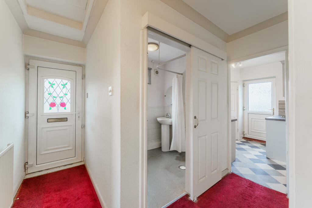 House in Wakefield, Eastbourne, Chequerfield - View 5