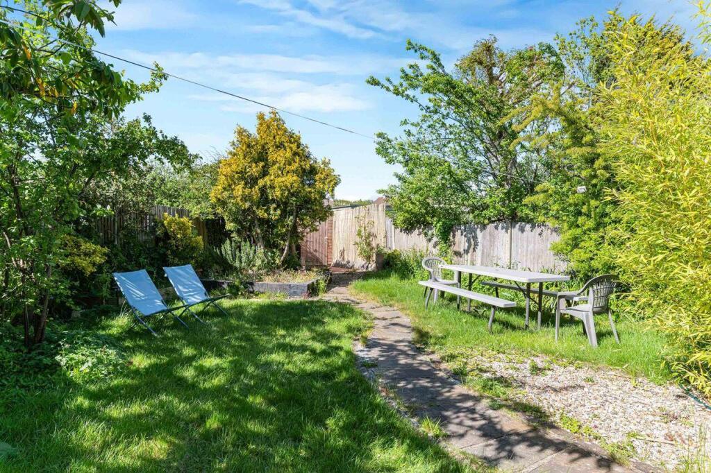 Frankswood Avenue, Petts Wood, Orpington photo 4