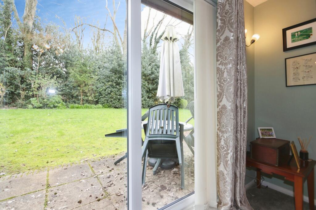 Tutbury Close, Ashby-De-La-Zouch, LE65 photo 4