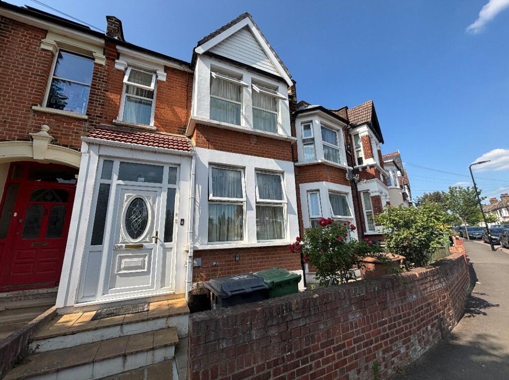 Main image of property: Selwyn Avenue, London, E4