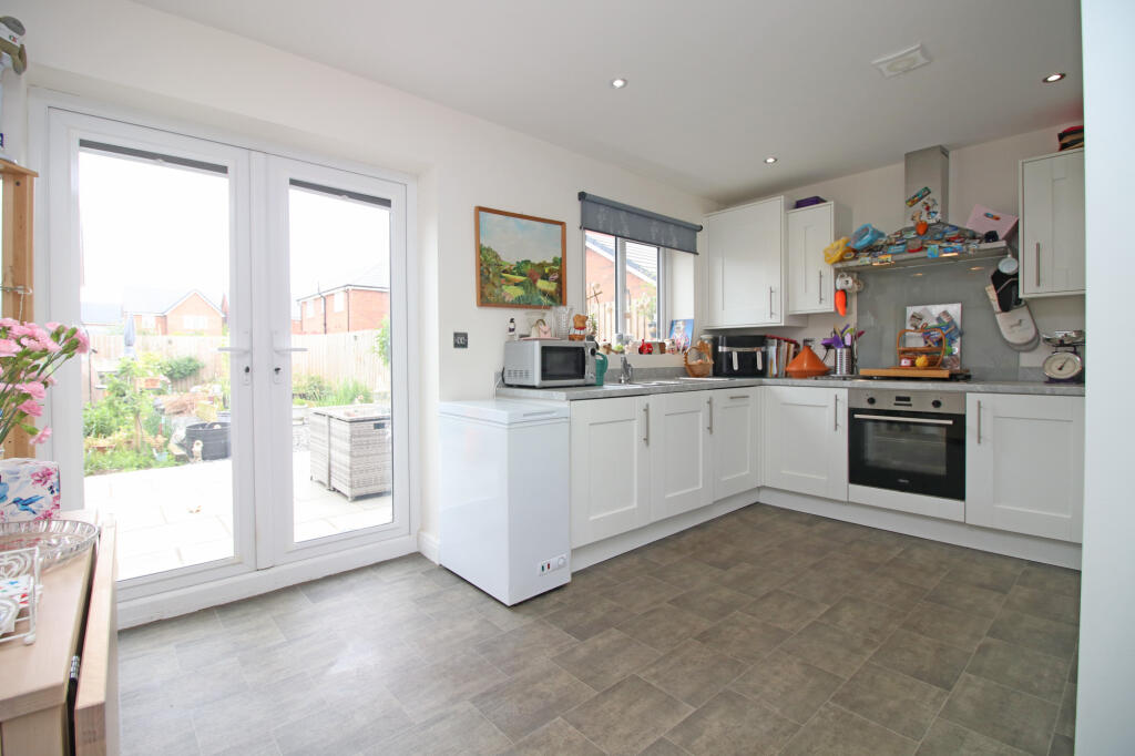 Clover Lane, Stalmine, Poulton-le-Fylde, FY6 photo 4