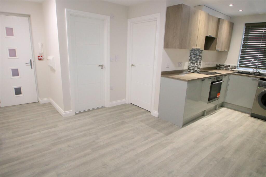 Apartment in Bristol, Bedminster - View 5