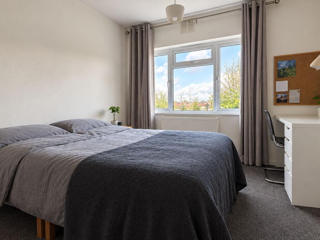 4 bedroom semi-detached house for rent
