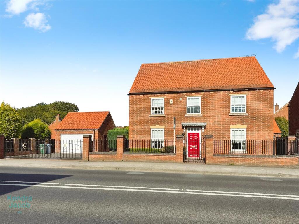 4-bed detached on Barnby Moor, Retford, £600,000