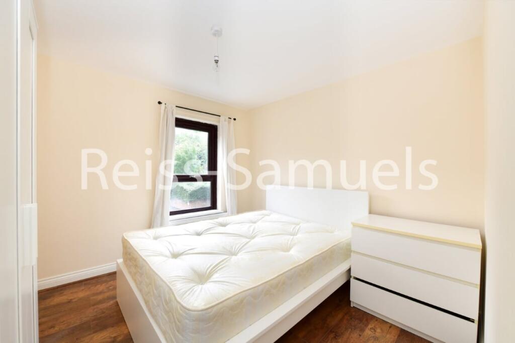 6 bedroom terraced house for rent