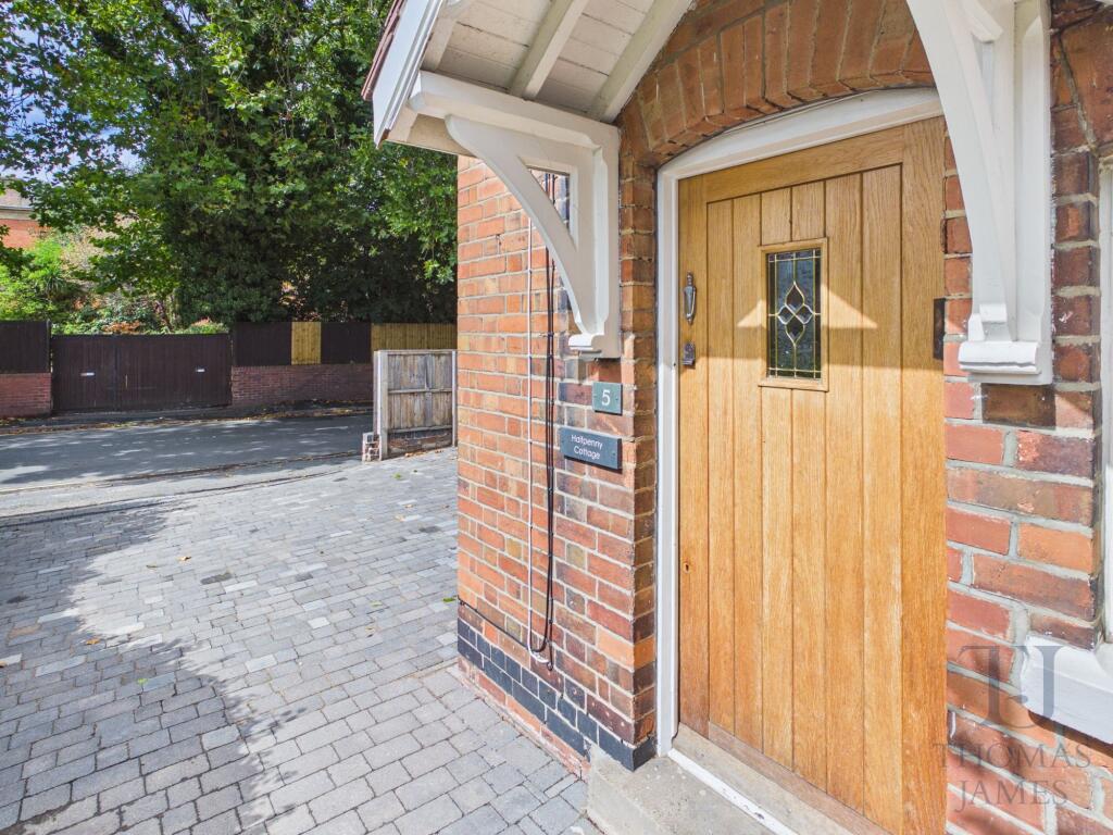 House in Nottingham, Wilford - View 5