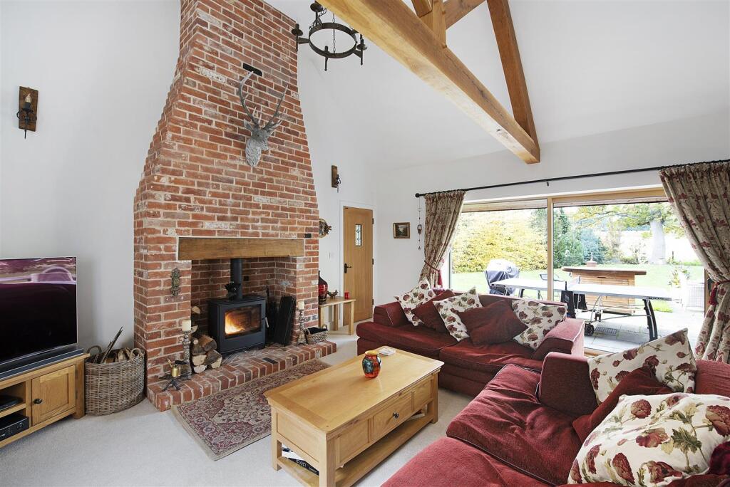 Church Road, Thurston photo 4