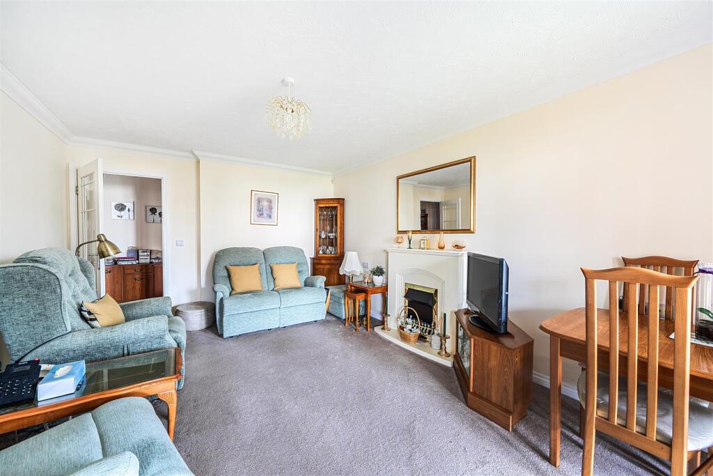 Dean Lodge, Southbourne, Bournemouth, Dorset photo 4