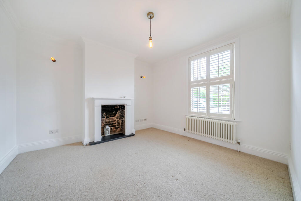 House in London - View 2