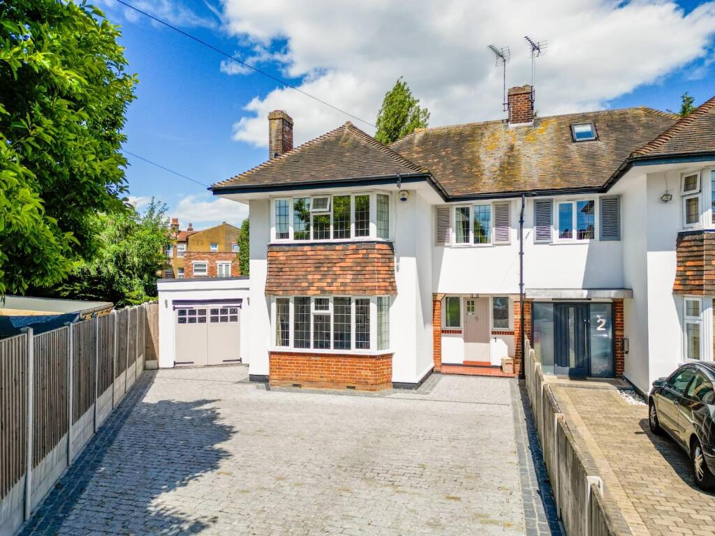 4-bed semi-detached on Crowstone Close, Westcliff-On-Sea, £750,000