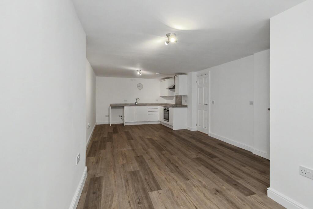 Apartment in Stockport - View 3