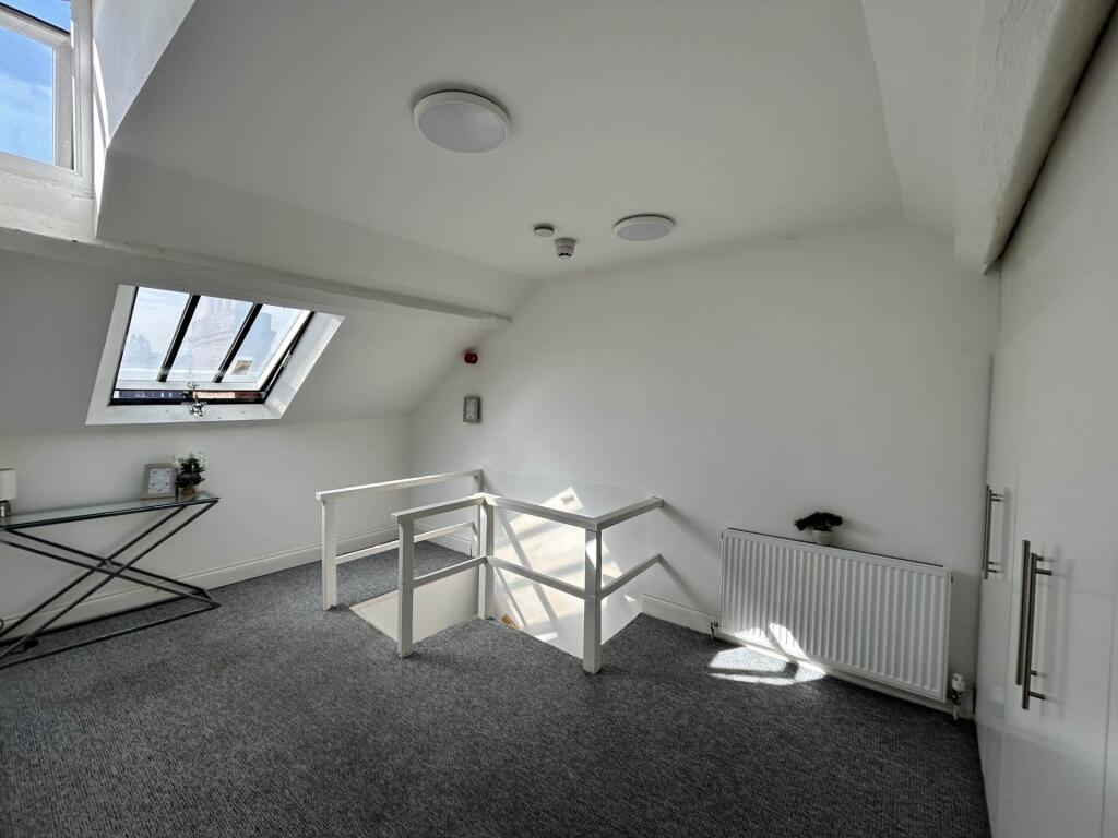 Main image of property: High Street, Banbury