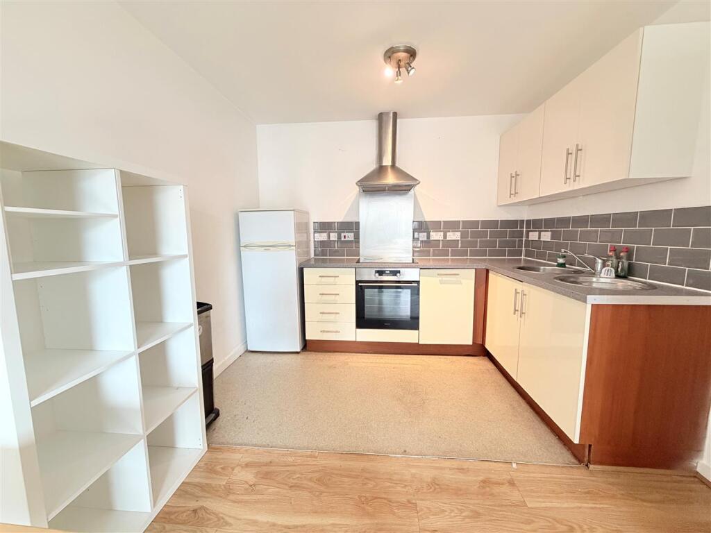Apartment in Manchester - View 2
