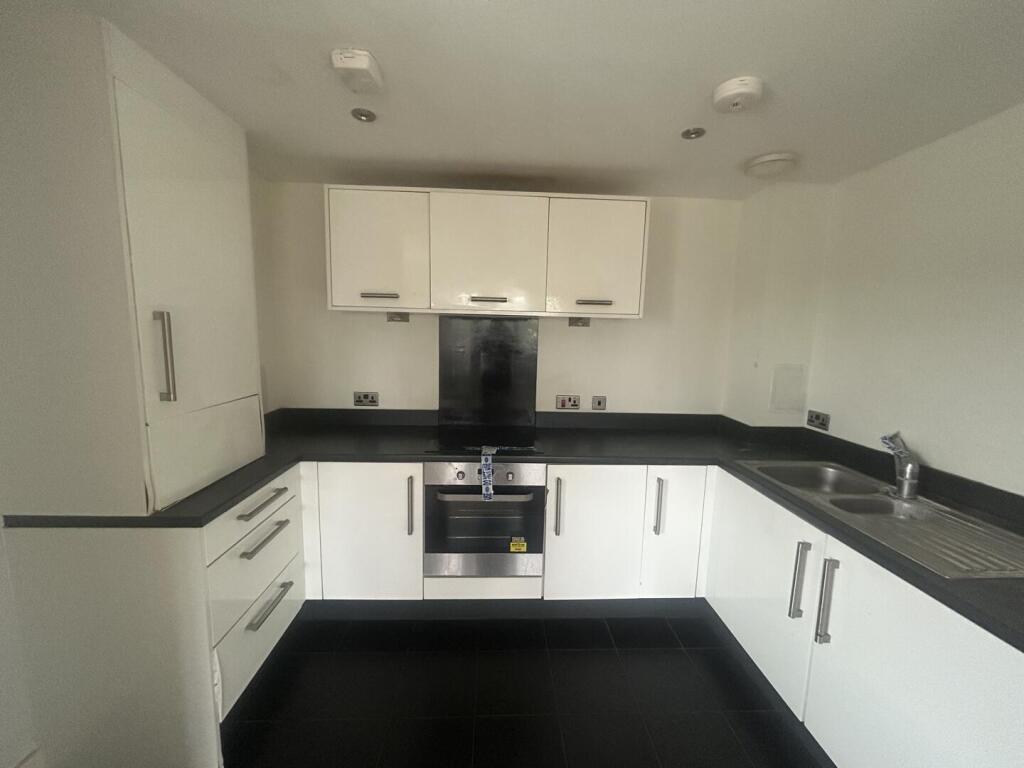 Apartment in London - View 2