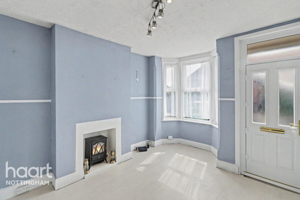 House in Nottingham, Old Basford - View 2