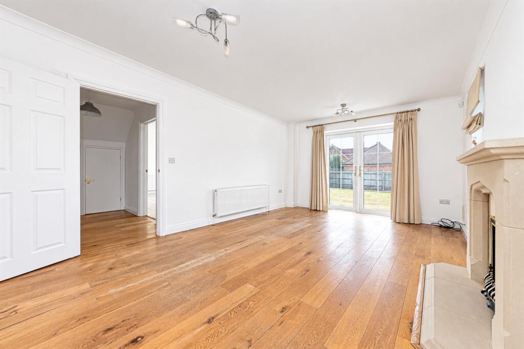 House in Reading - More