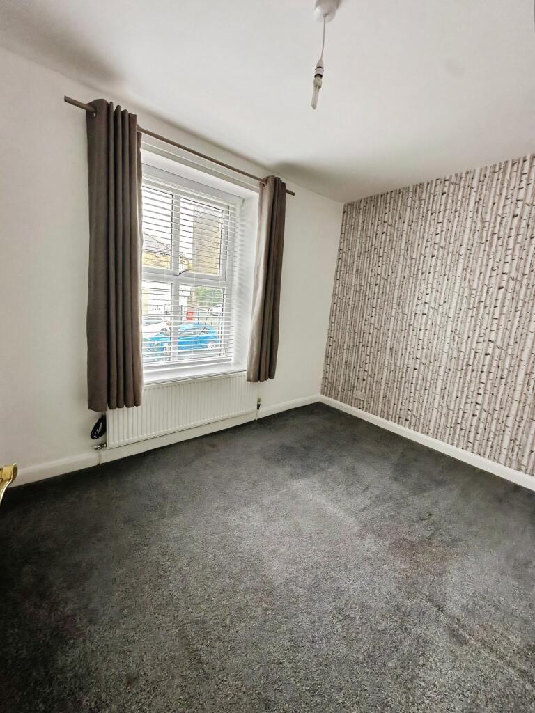 House in Oldham, Hey, Lees - View 5