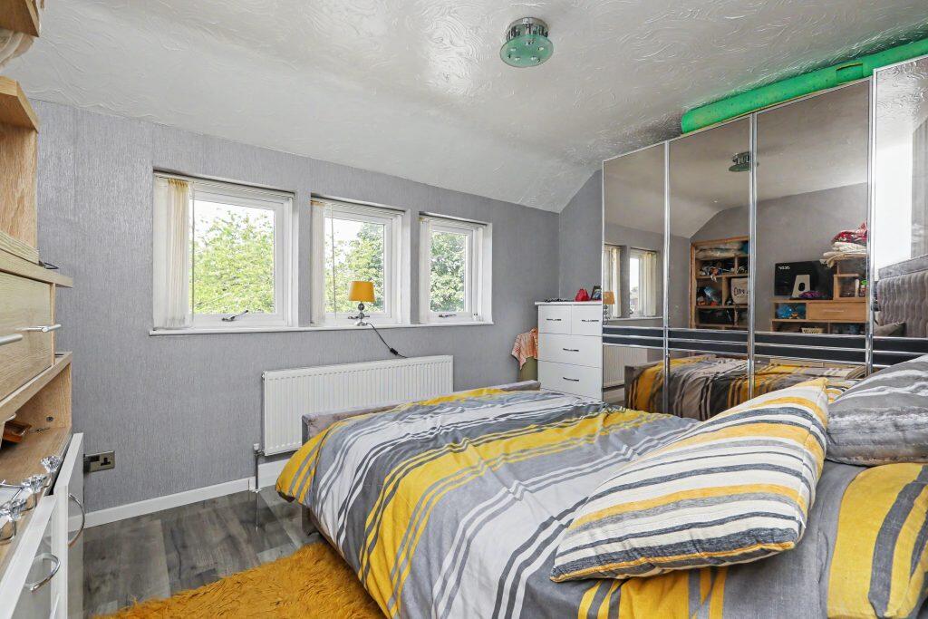 House in Doncaster - View 4
