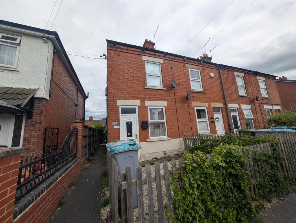 Main image of property: Coronation Street, Balderton, Newark