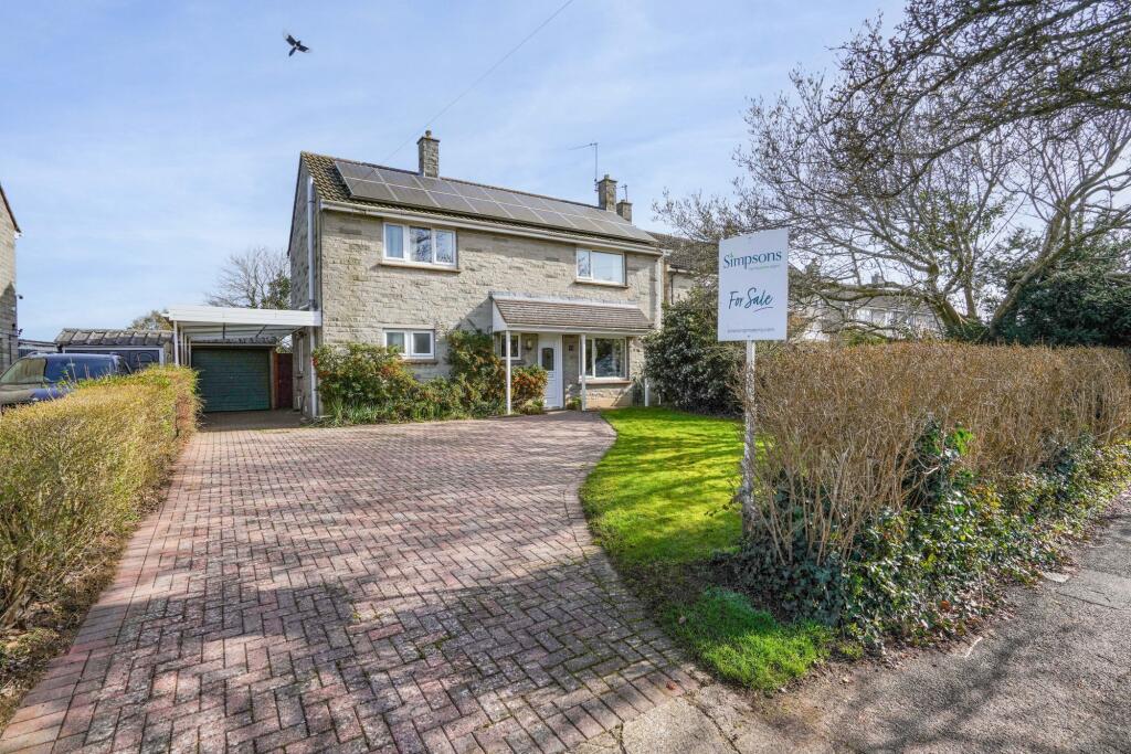 4-bed detached on Larkhill Road, Abingdon, OX14, £600,000