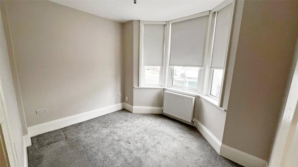 Apartment in Brighton - View 5