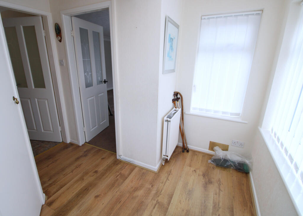 Ffordd Derwen,  Rhyl, LL18 photo 3