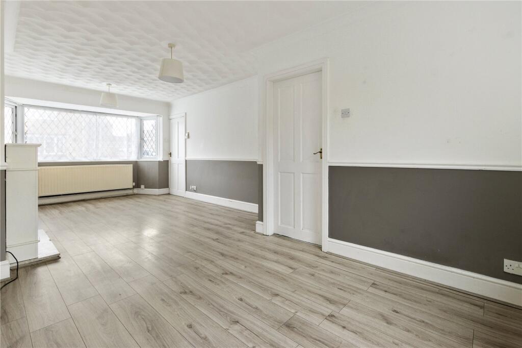 House in Grimsby, Yarborough - View 4