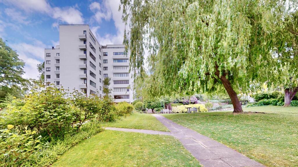 Main image of property: North Hill, Highgate, N6