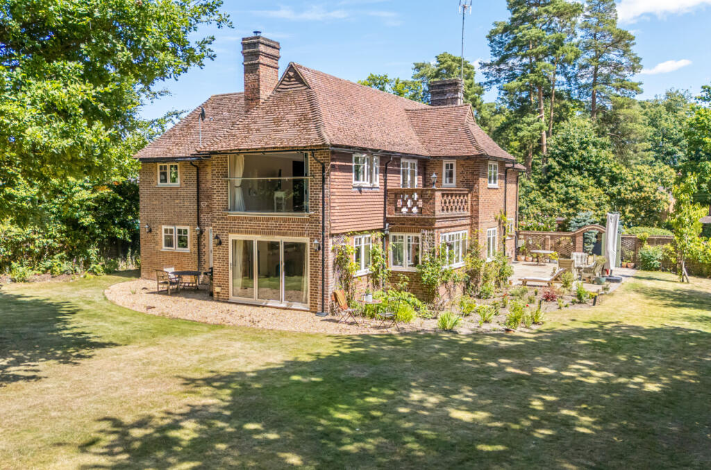 Main image of property: Robin Lane, Sandhurst, Berkshire