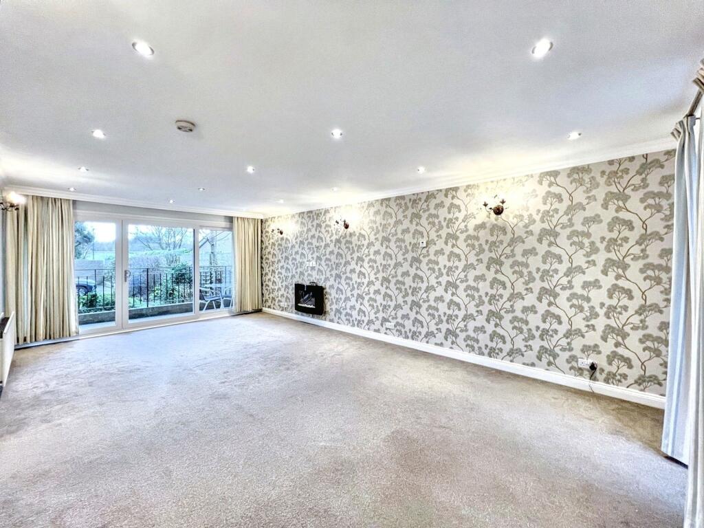 Main image of property: Albany Mews, Montagu Avenue, Gosforth, Newcastle upon Tyne, Tyne and Wear, NE3 4JW