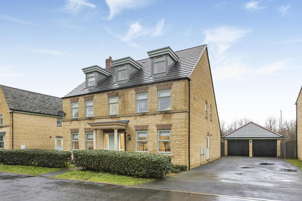 Main image of property: Poppy Close, Kingston Bagpuize, OX13